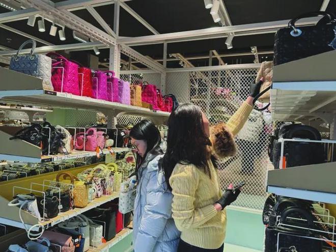 不只“圖便宜” 年輕人的二手日用百貨消費(fèi)圖鑒